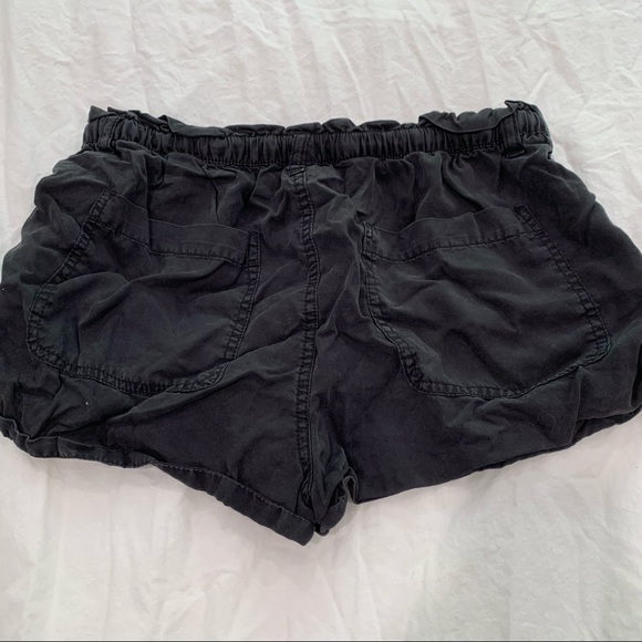 Harlow Shorts - Picture 3 of 4